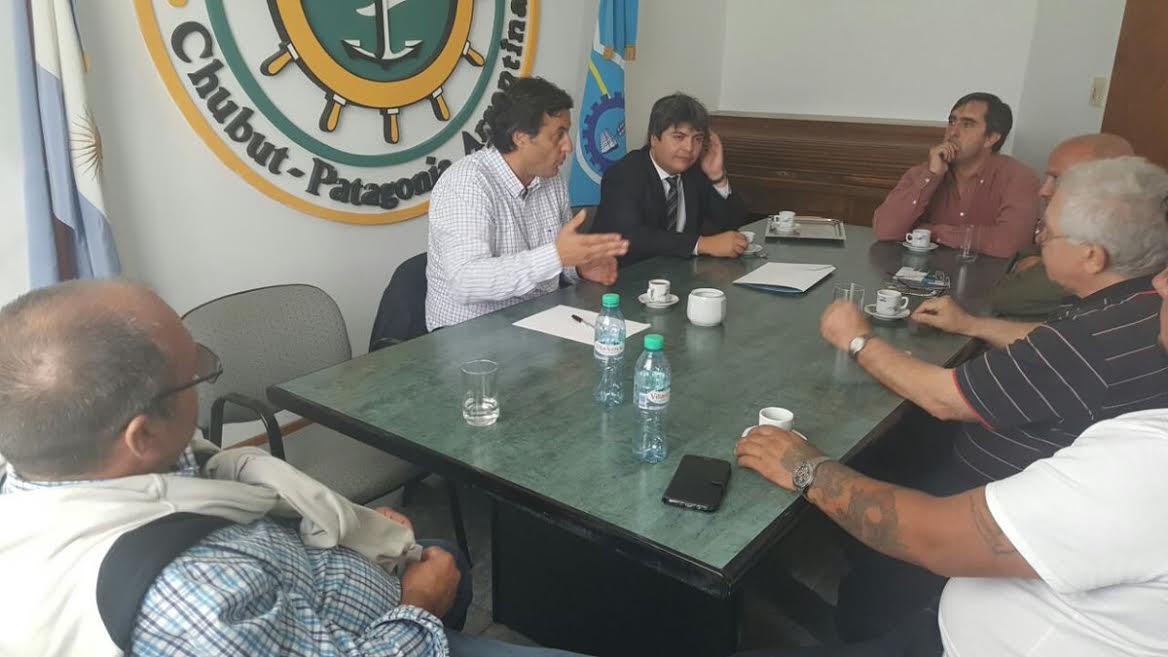 Pesca inició gestiones para trasladar a Puerto Madryn  desechos de merluza desde Comodoro Rivadavia