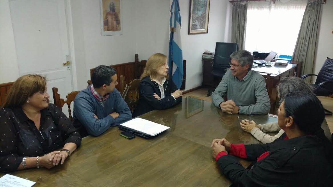 Esquel: Universidad del Chubut coordina acciones con el municipio