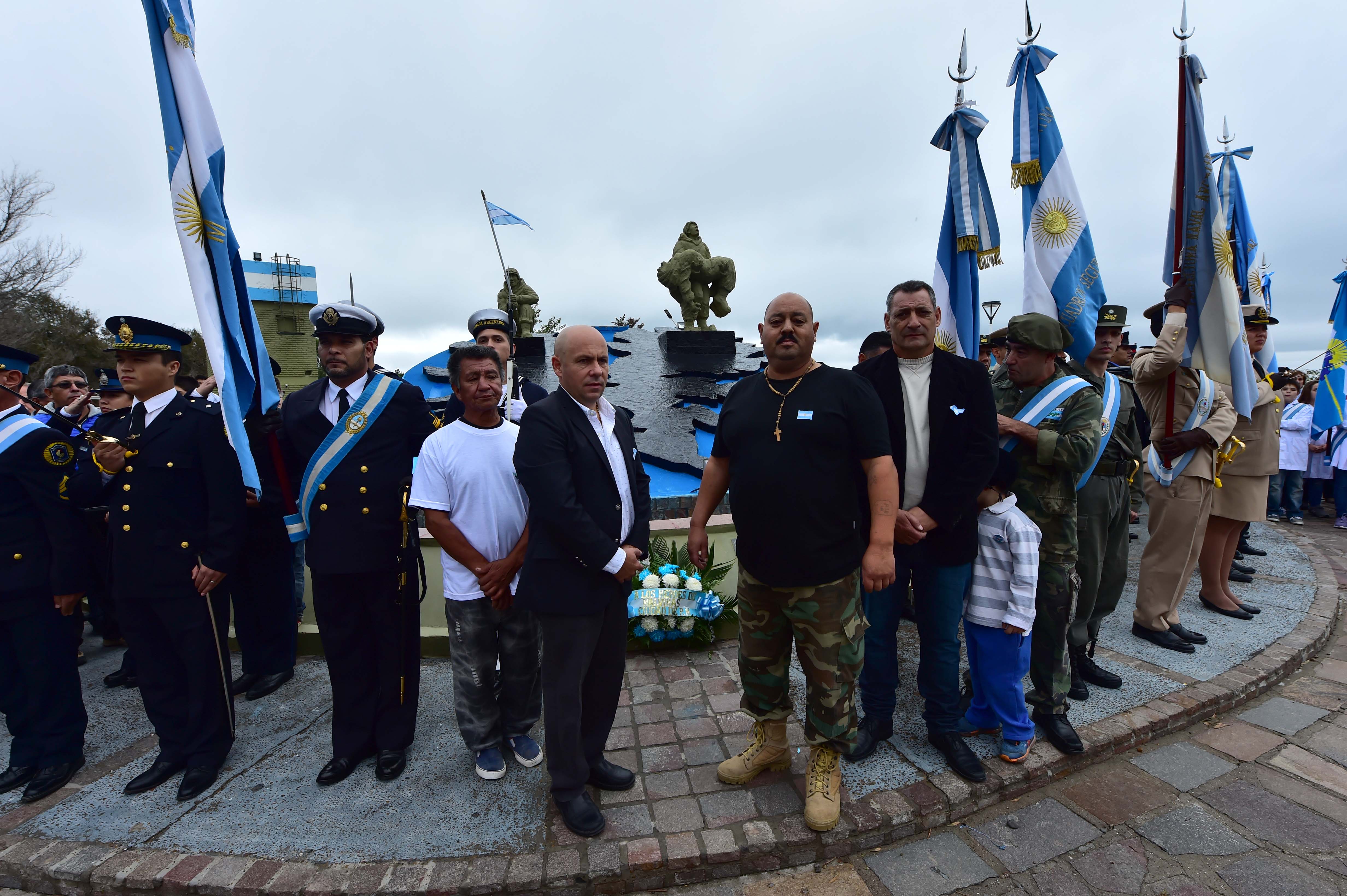 Puerto Madryn homenajeó a los Veteranos y Caídos en Malvinas