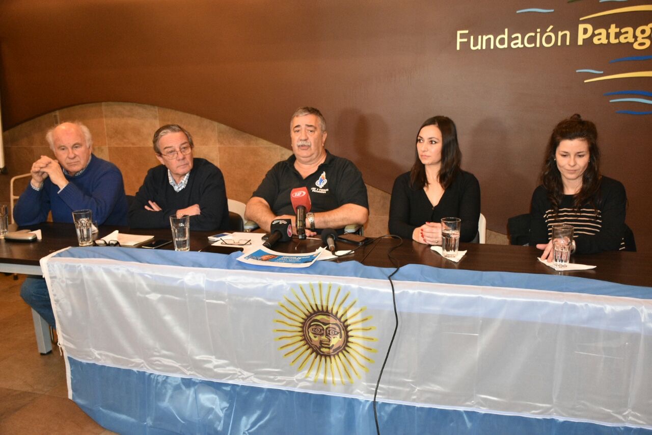 Presentación de la lista de pre-candidatos a diputados nacionales de “Primero Chubut” por el Frente para la Victoria