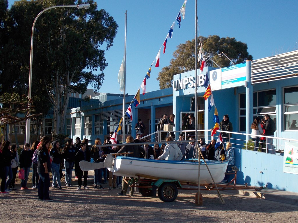 Alumnos del Secundario visitan la Universidad Nacional de la Patagonia San Juan Bosco
