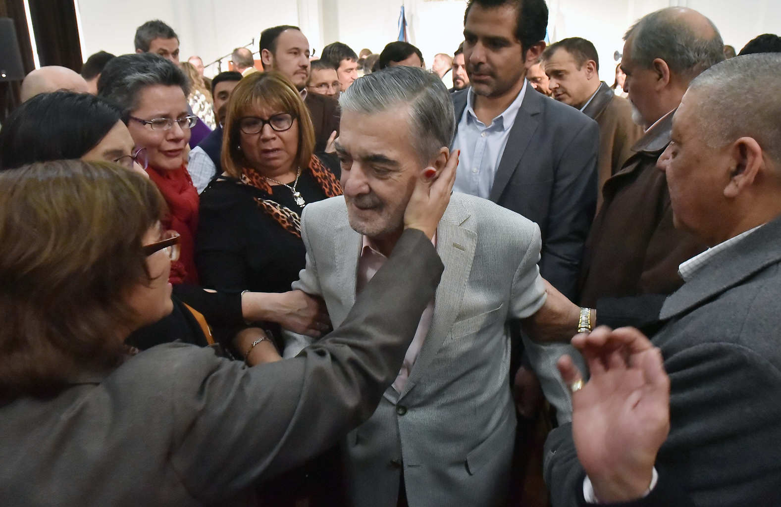 Das Neves no concurrirá a votar: los médicos le aconsejaron reposo