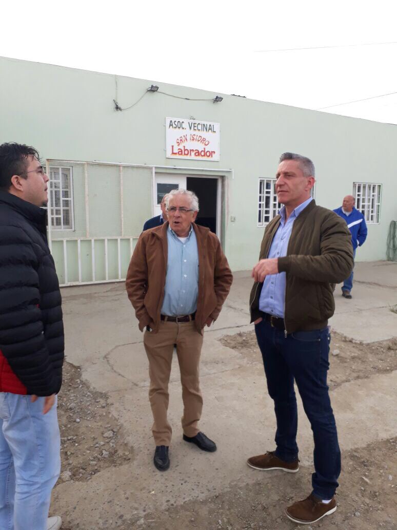 Comodoro Rivadavia: Arcioni recorrió los barrios Isidro Quiroga, Juan XXIII y San Cayetano