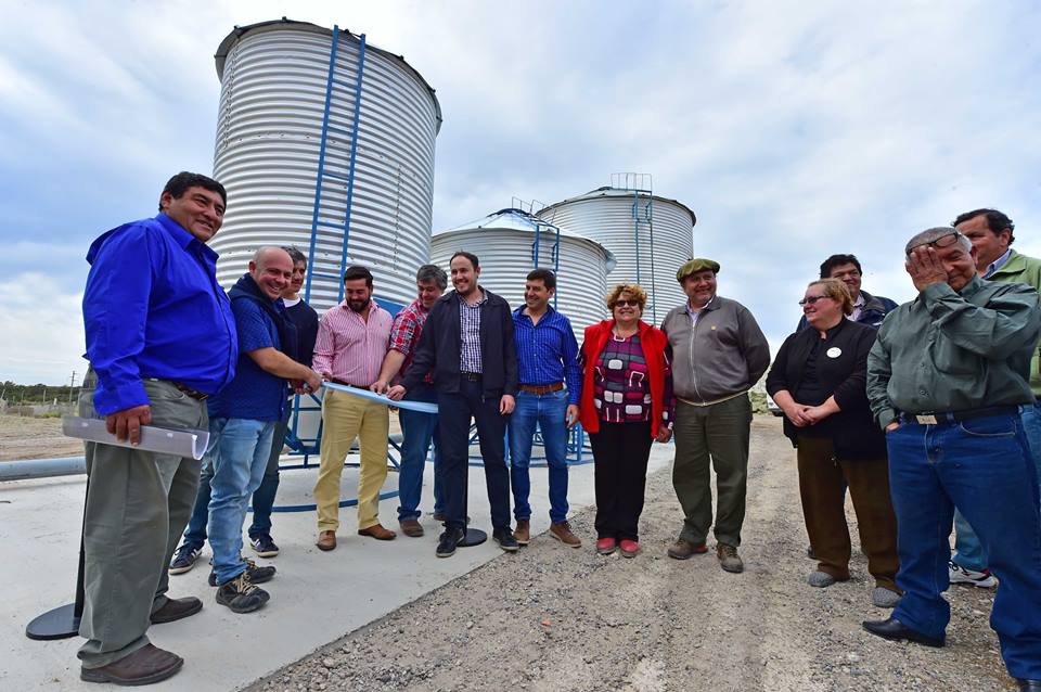 Sastre inauguró silos para acopio y red de agua de reuso en el Parque Agro