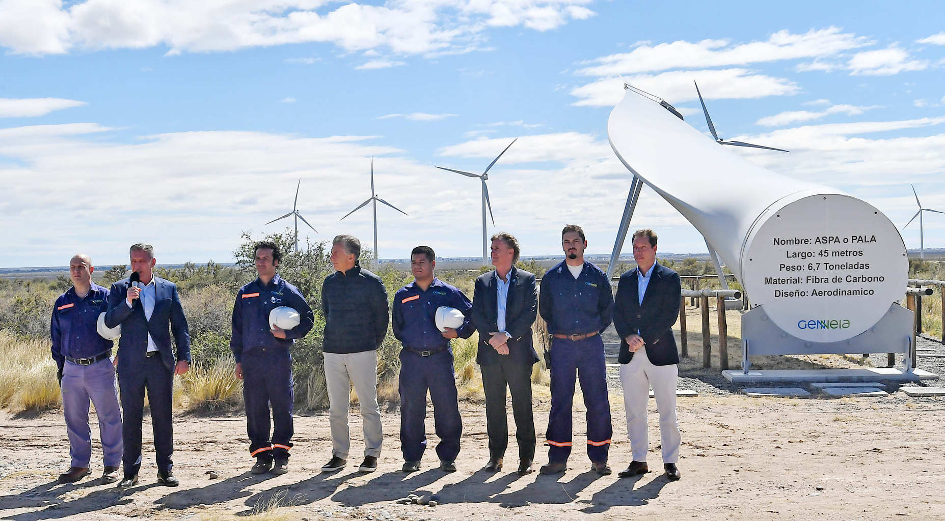 Arcioni inauguró junto a Macri la ampliación del Parque Eólico Rawson