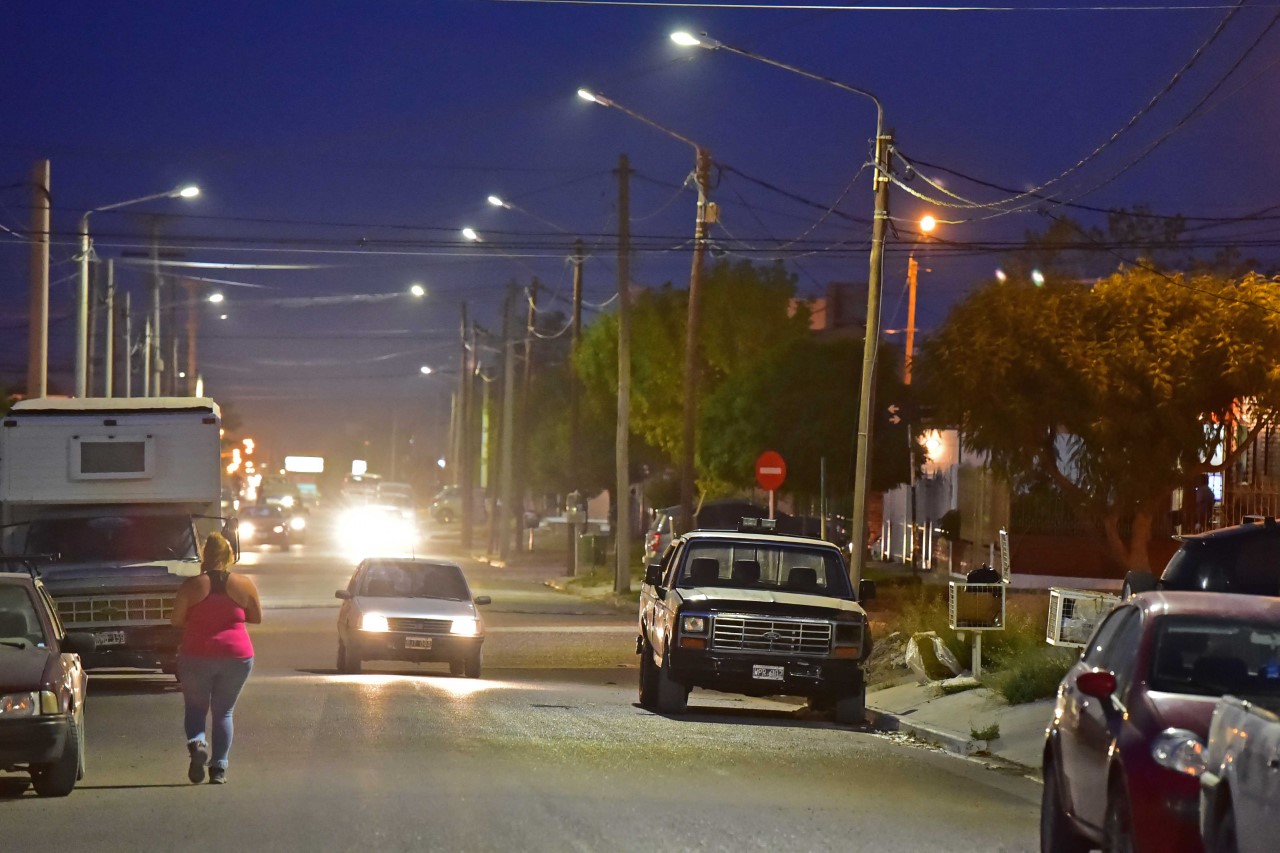 Se puso en marcha la instalación de las luminarias  de tecnología led