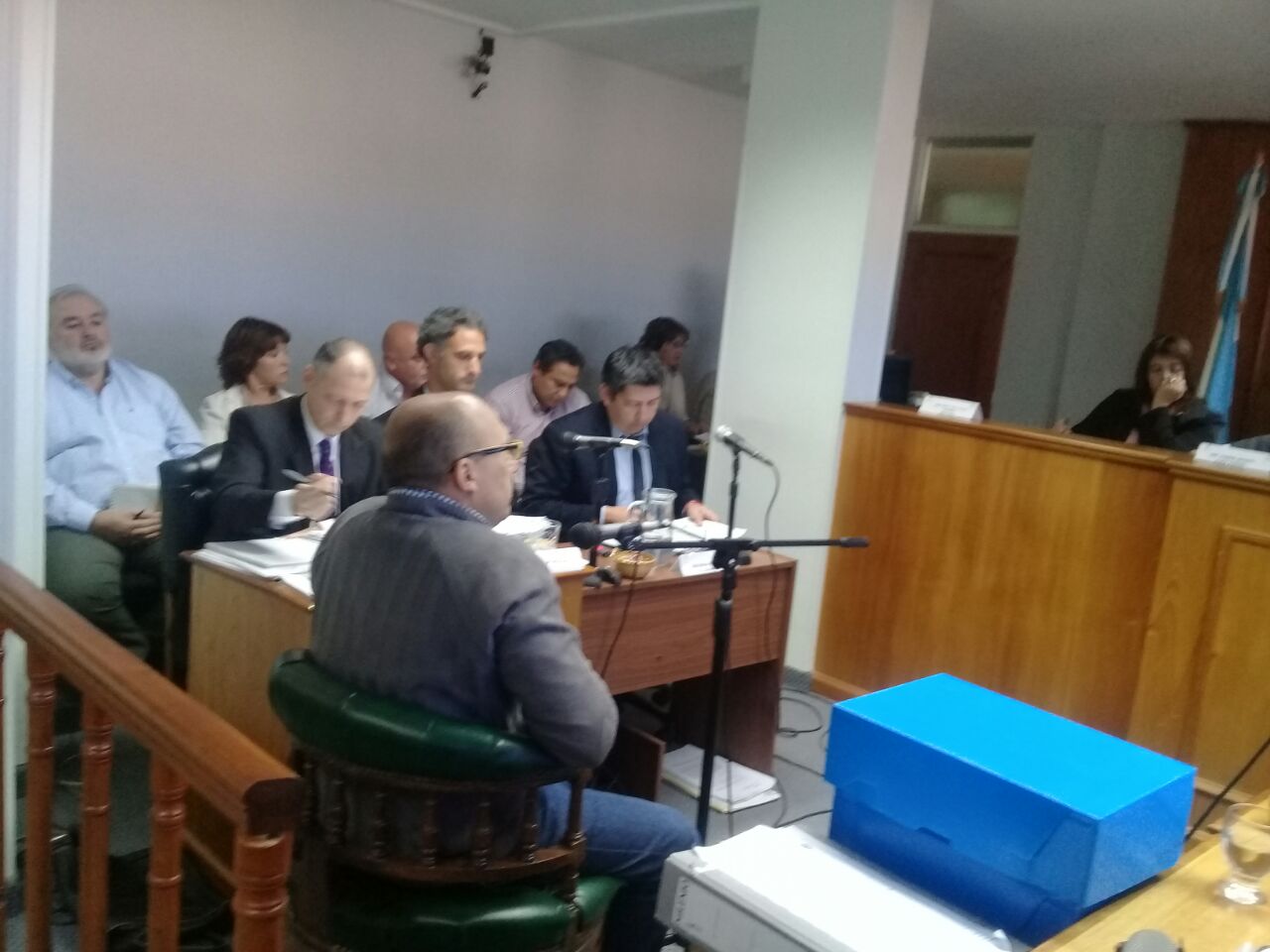 La justicia provincial se encuentra juzgando en debate oral y público a cuatro ex funcionarios por presuntos sobreprecios en el Ministerio de Educación