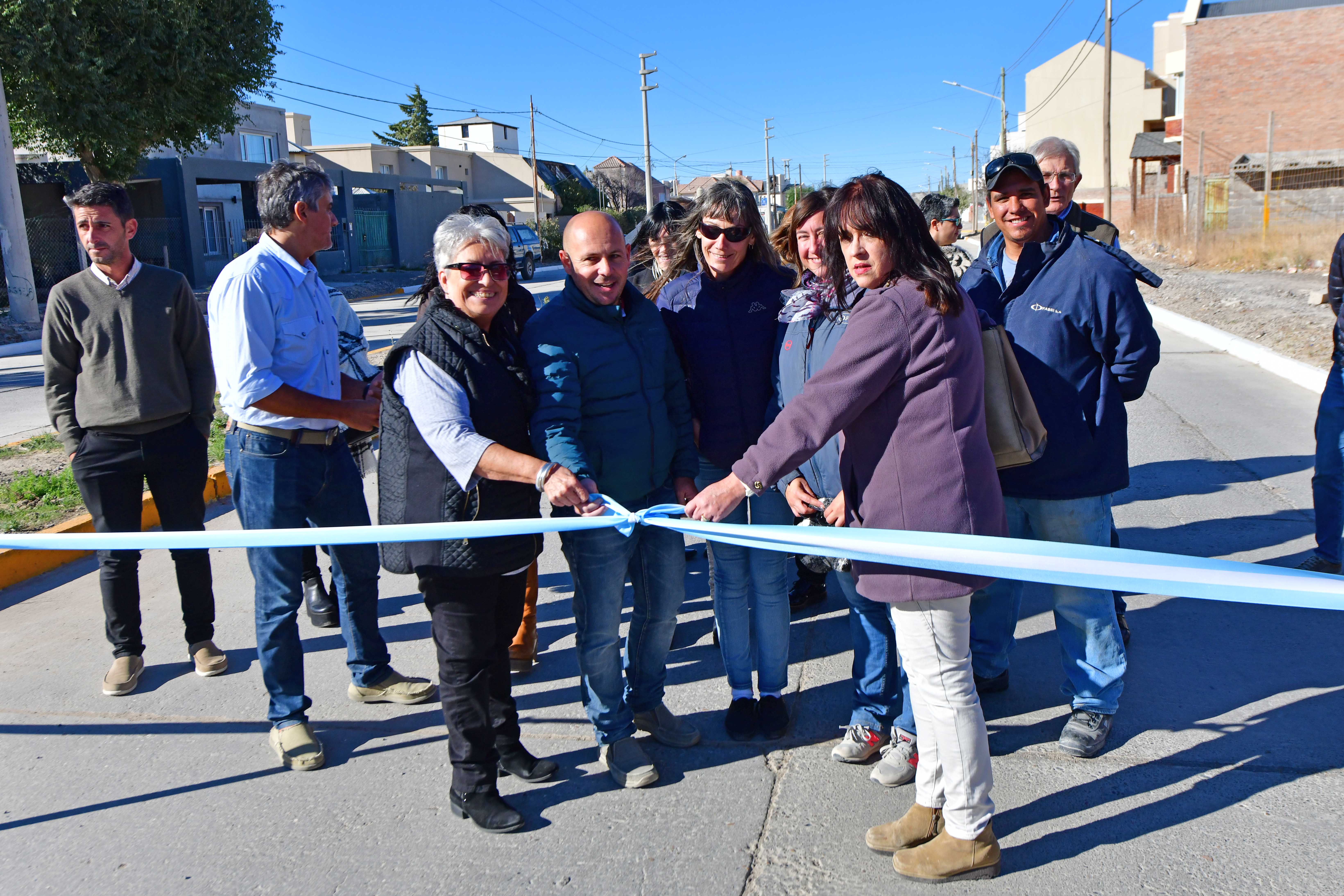 Ricardo Sastre dejó inaugurados los nuevos tramos de asfalto