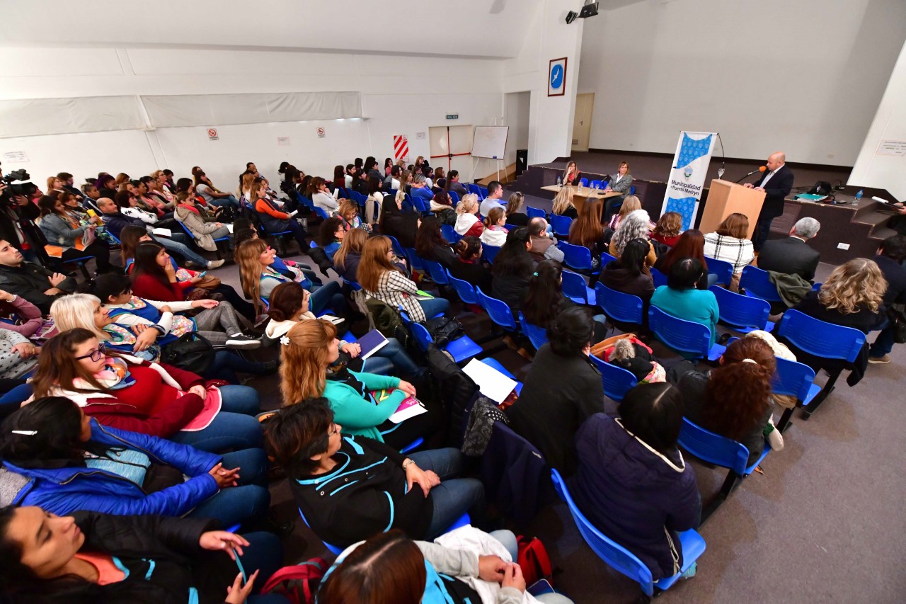 Ricardo Sastre encabezó la apertura de la “Jornada de Reflexión y Concientización en la prevención del Abuso Sexual Infantil”