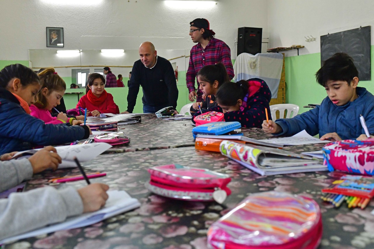 Sastre recorrió áreas del municipio valorando “la tarea y la vocación del empleado”