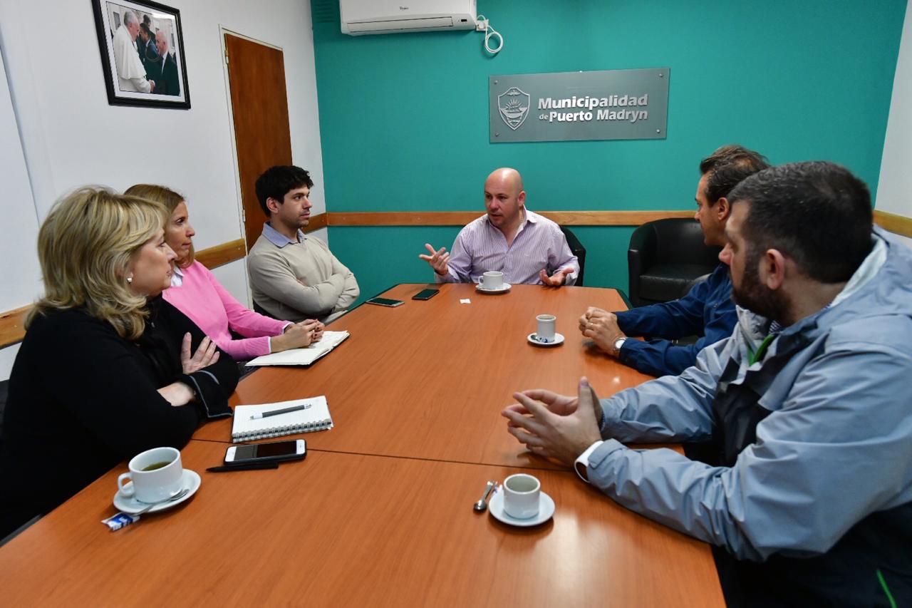 Sastre recibió al Ente Mixto y la Cámara Industrial