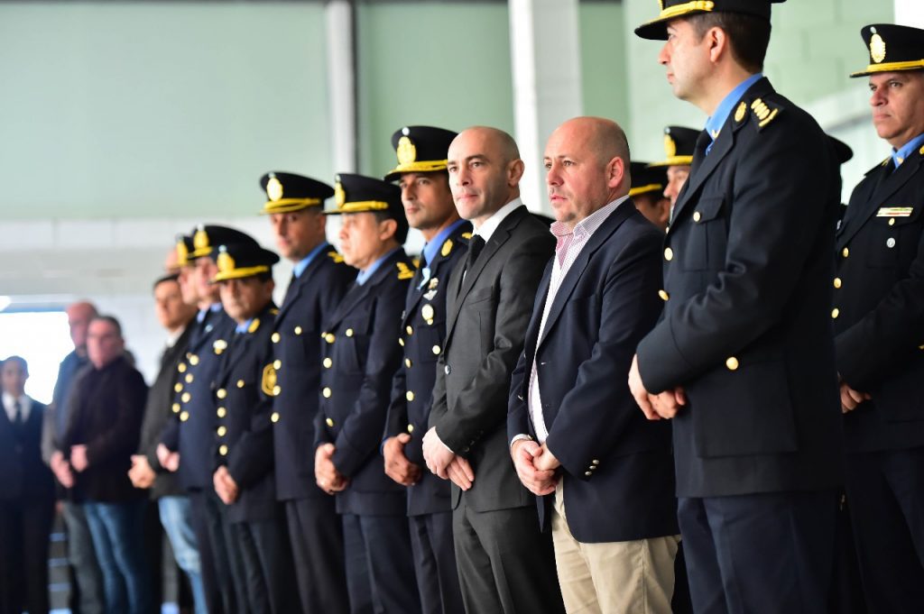 Sastre dijo que “hay que acompañar la iniciativa de la provincia de difundir fotos de personas con pedidos de captura”