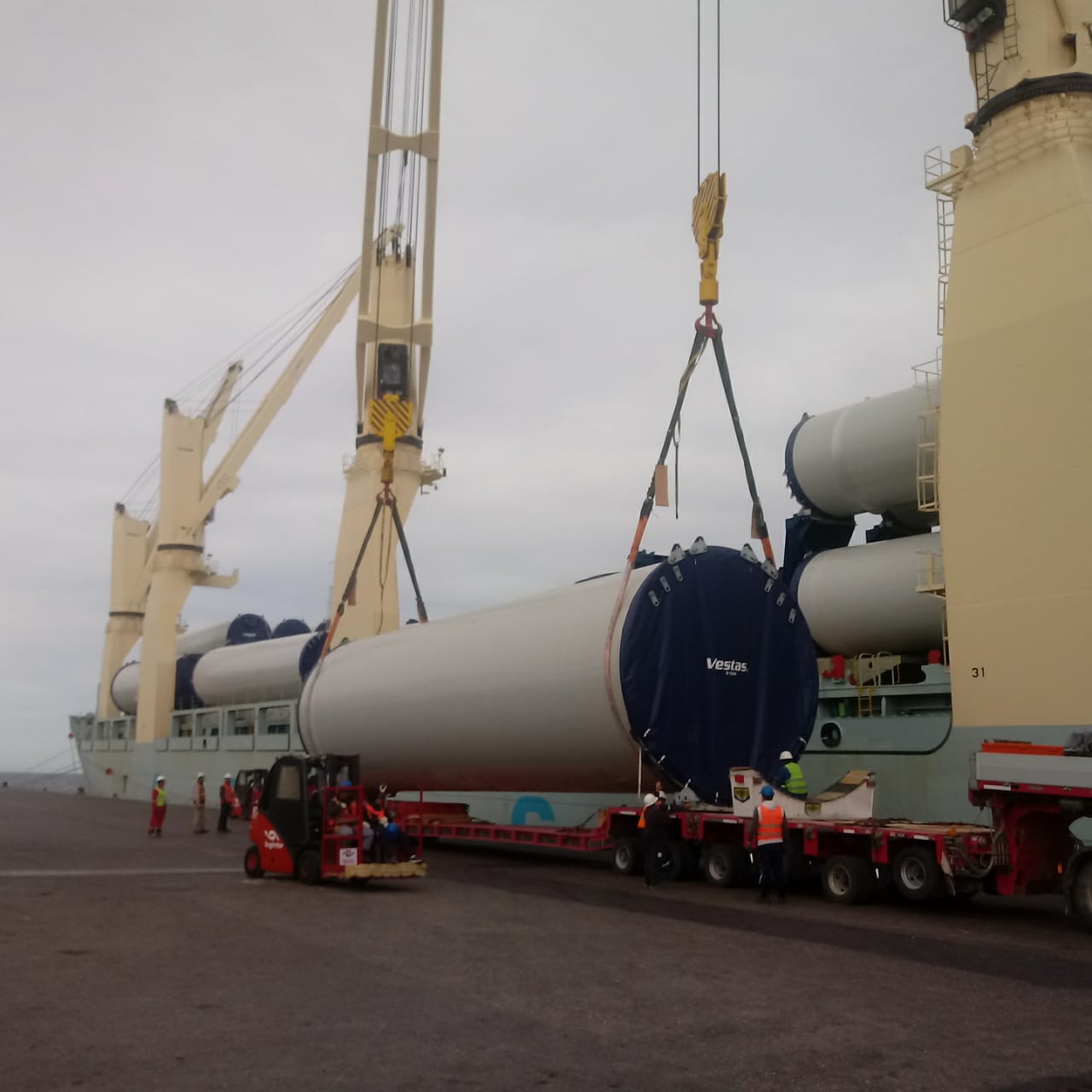 Arribo de Aerogeneradores Proyecto “El Llano II”