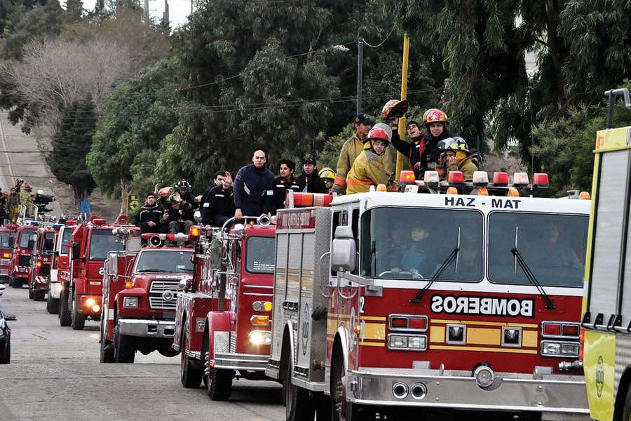 Bomberos voluntarios de la provincia se movilizan el martes 11 de septiembre