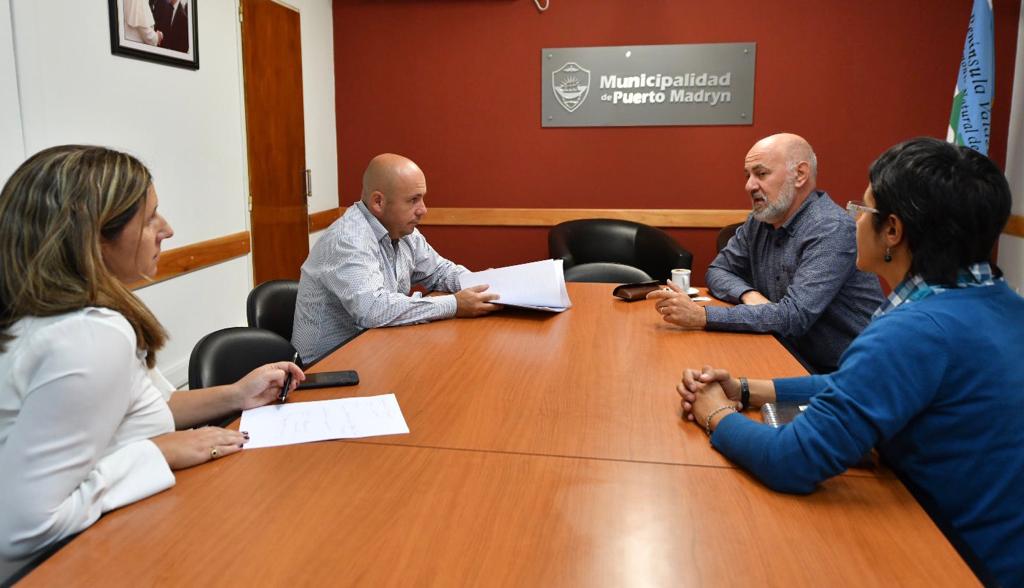 SASTRE RECIBIÓ A REPRESENTANTES DEL CENPAT POR LAS “JAM 2019”