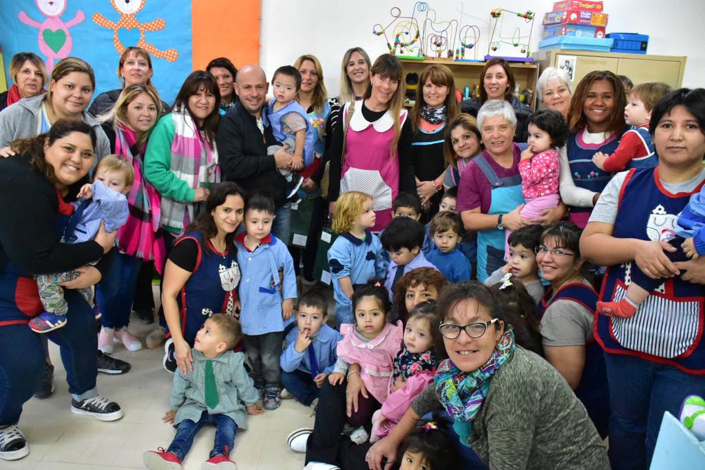 Ricardo Sastre visitó uno de los Centros de Primera Infancia que tiene el Municipio