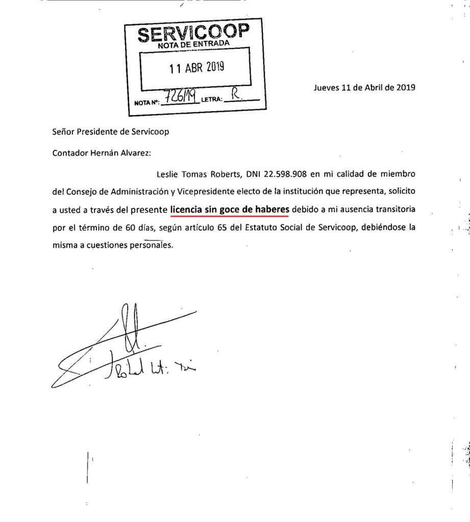 Leslie Tomas Roberts: Licencia sin goce de haberes