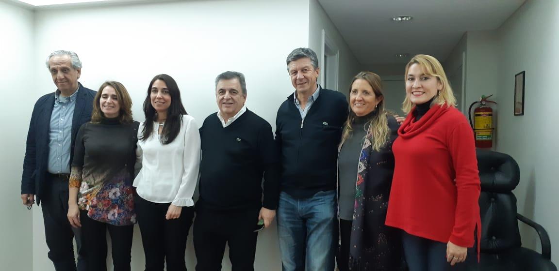 ﻿Menna cerró la campaña y convocó a la gente “a apostar a un cambio que genere condiciones de vida dignas y de desarrollo en Chubut”