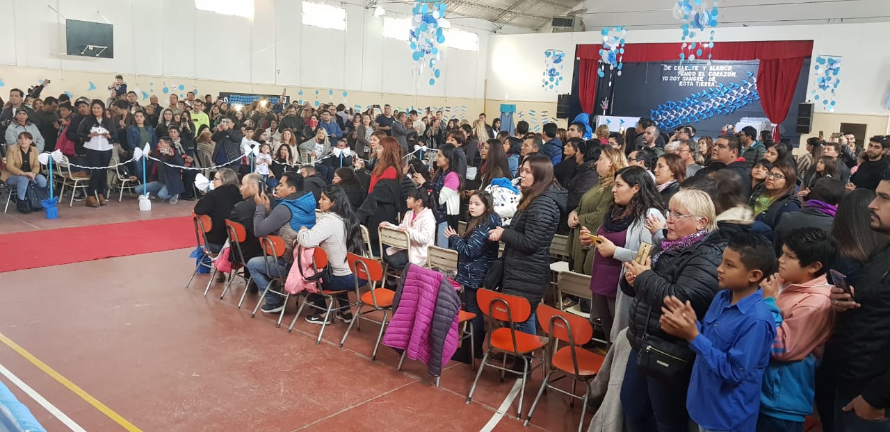 Mañana, no habrá clases en el turno mañana, en las escuelas que hoy tuvieron acto por el Día de la Bandera