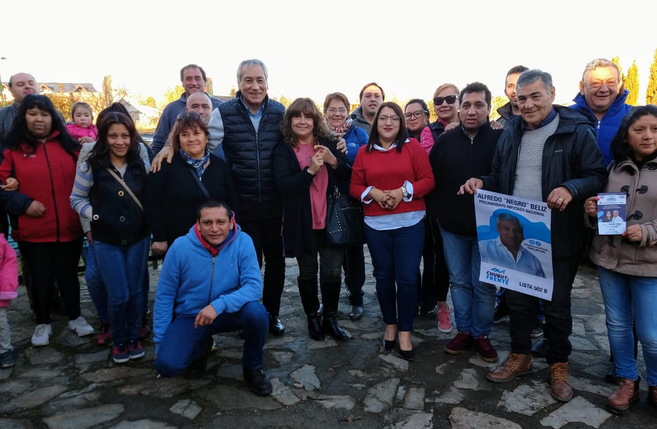 Alfredo Beliz, continuó con su recorrida por Esquel y localidades aledañas