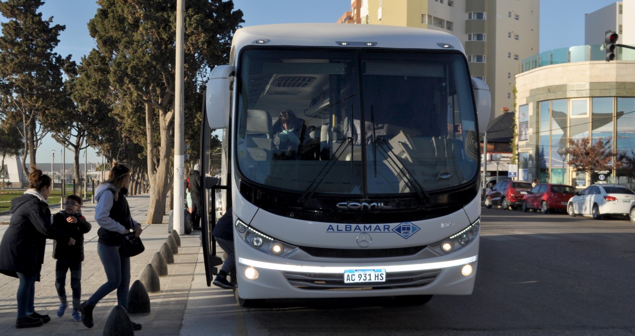 Salidas gratuitas y guiadas a los Muelles Storni y Piedra Buena