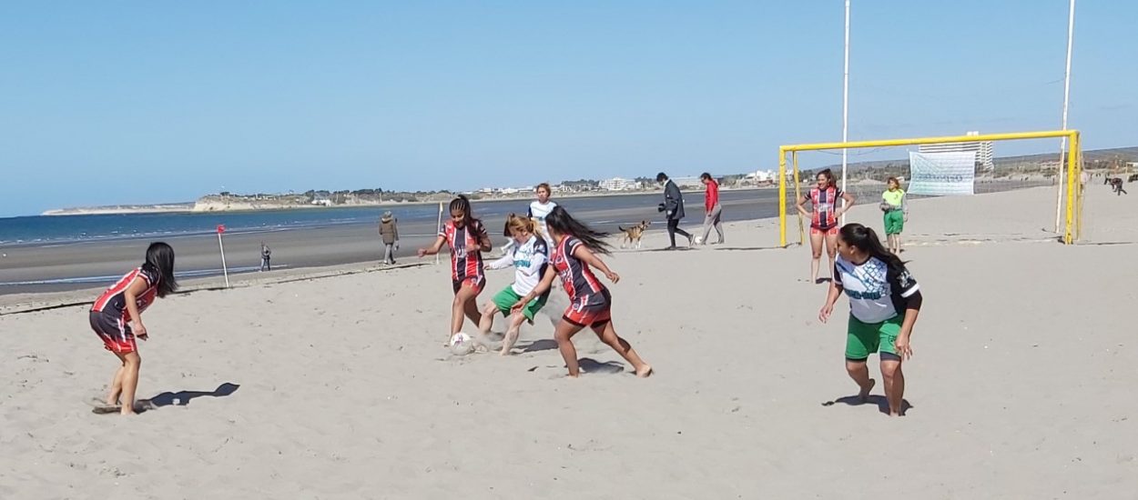 Participá del torneo relámpago de fútbol playa