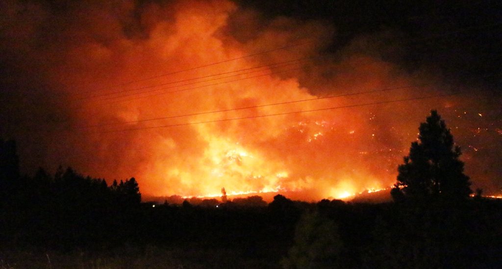 Bomberos Voluntarios de Chubut fundamentales en el combate de los Incendios Forestales mientras peligra su operatividad