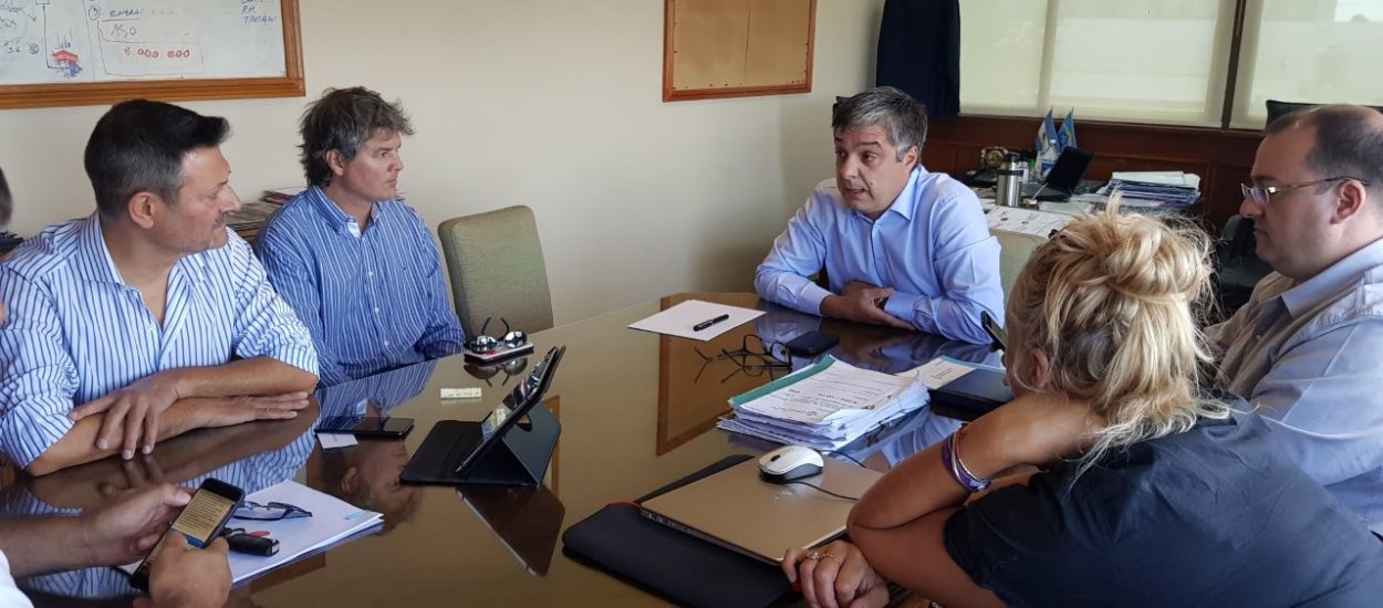 Aguilera recibió al intendente de Puerto Pirámides para dialogar sobre la instalación de una Planta Desalinizadora Contenerizada