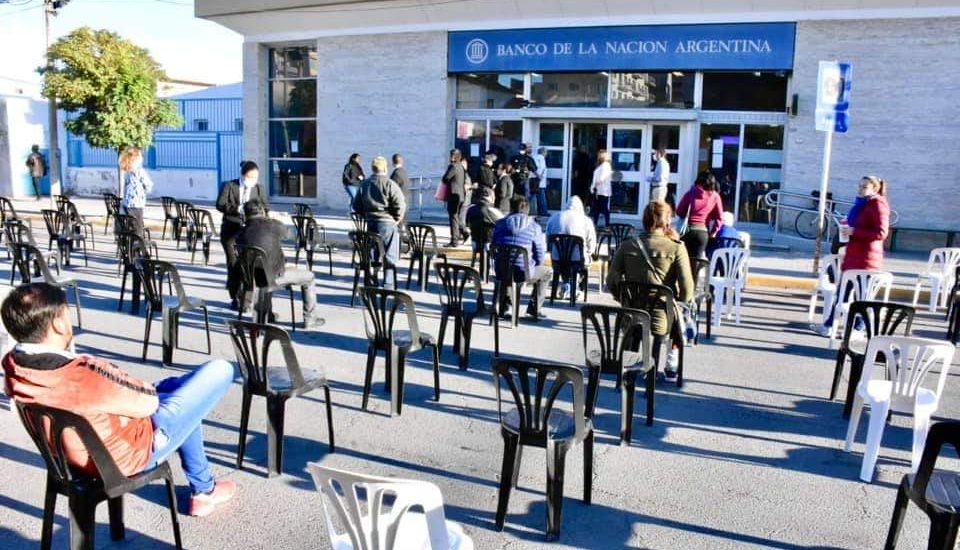 PAGO A JUBILADOS: MADRYN REALIZÓ OPERATIVO DE ASISTENCIA EN TODOS LOS BANCOS DE LA CIUDAD