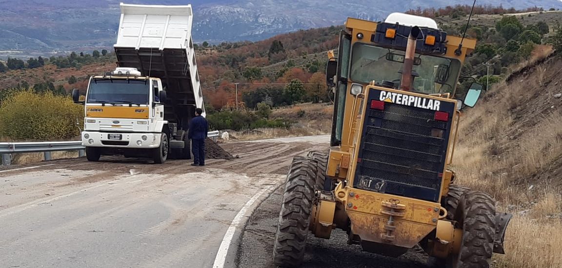 LA ADMINISTRACIÓN DE VIALIDAD PROVINCIAL REALIZA REPARACIONES EN LAS RUTAS PROVINCIALES