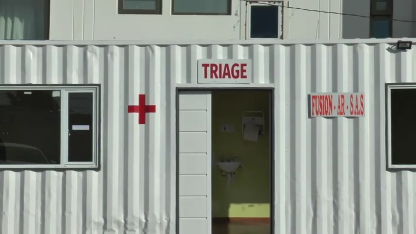 HOSPITAL ISOLA- EMERGENCIA COVID-19 ATENCIÓN POR GUARDIA (TRIAGE)