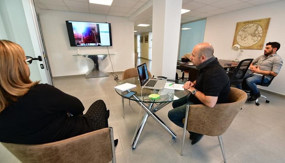 SASTRE CON PRESIDENTES DE BLOQUE POR LAS SESIONES DE LEGISLATURA