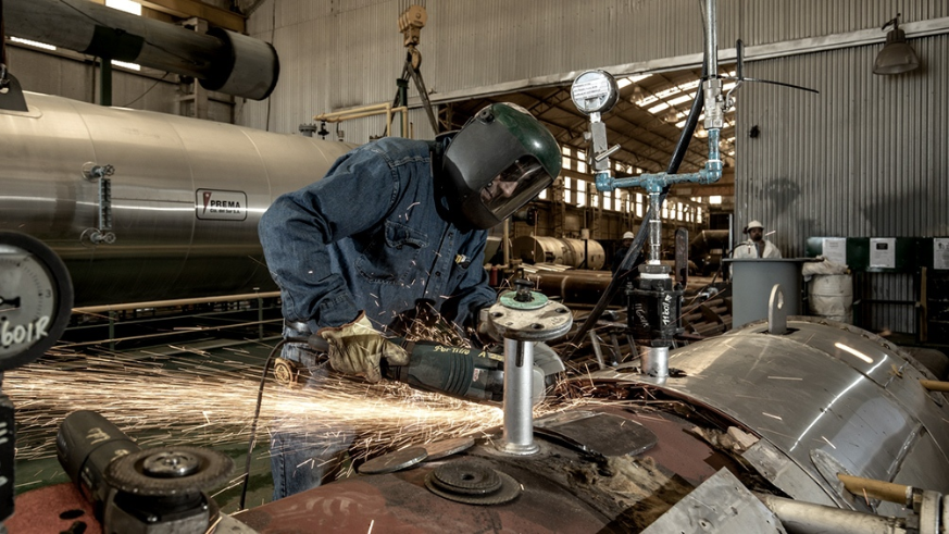 LOS PLANES PARA LA POSPANDEMIA: CONSTRUCCIÓN DE VIVIENDAS, POLOS INDUSTRIALES Y AGRARIOS