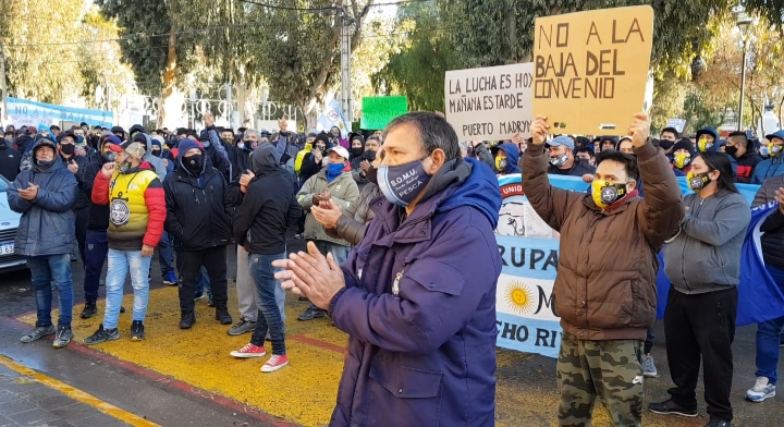 SIGUEN LAS NEGOCIACIONES ENTRE EL SOMU Y LAS CÁMARAS