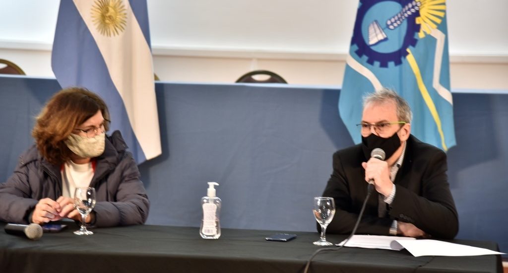 SALUD INSISTIÓ EN LA IMPORTANCIA DEL CUIDADO INDIVIDUAL Y EL DISTANCIAMIENTO FÍSICO PARA PREVENIR Y CONTROLAR EL COVID-19