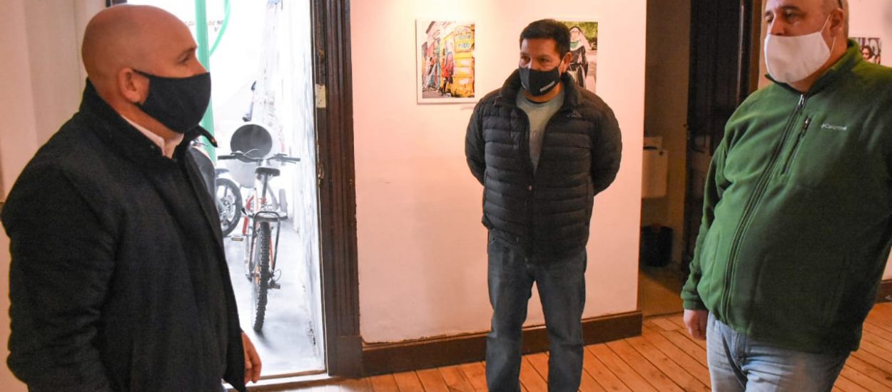 SASTRE SUPERVISÓ LAS TAREAS DE RECUPERACIÓN DE LA CASA DE LA CULTURA