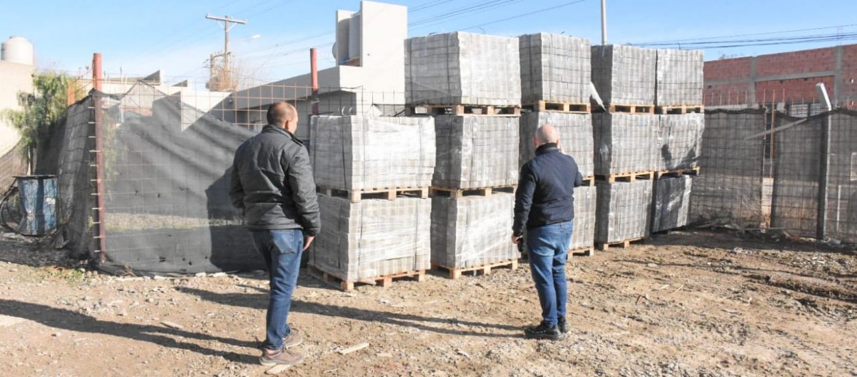 SASTRE CONFIRMÓ QUE COMIENZA LA PAVIMENTACIÓN EN LA CALLE PARANÁ