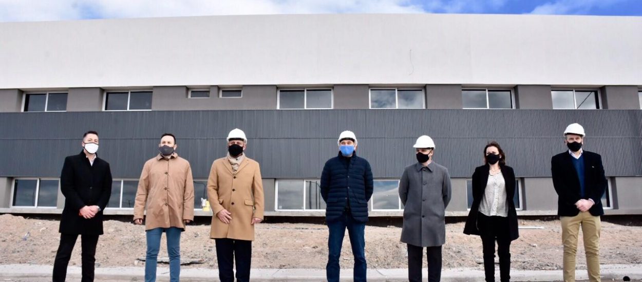 MADERNA Y ARCIONI RECORRIERON EL HOSPITAL DE ALTA COMPLEJIDAD A MESES DE TERMINARSE