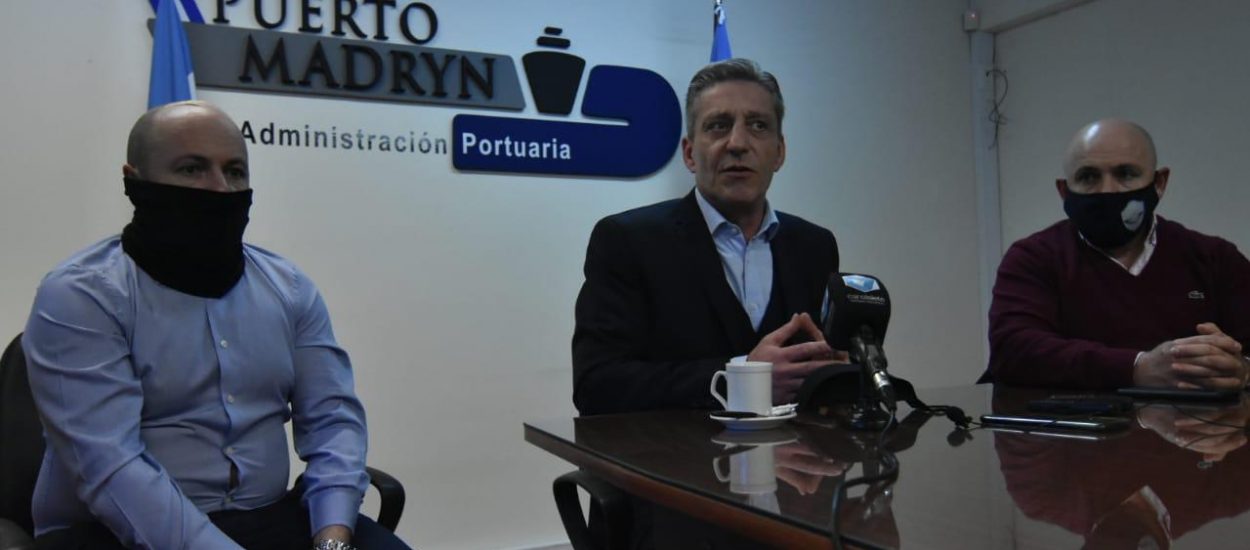 ARCIONI Y EL INTENDENTE SASTRE RECORRIERON LAS OBRAS DE AMPLIACIÓN DEL MUELLE ALMIRANTE STORNI