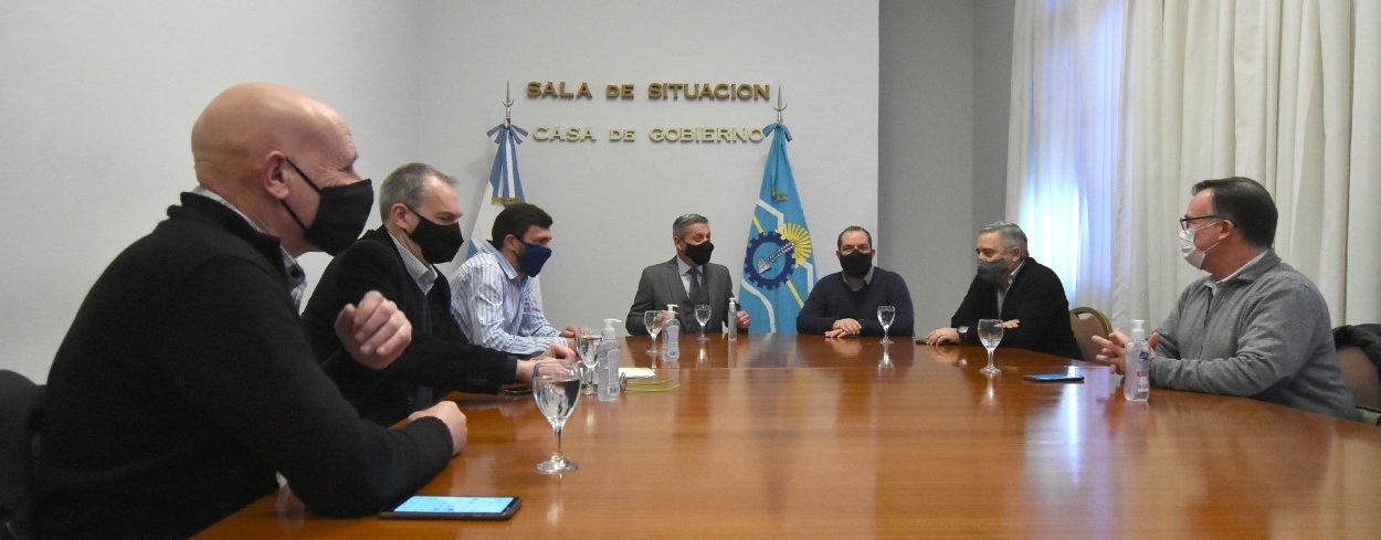 ARCIONI RECIBIÓ A INTENDENTES DE LA COMARCA ANDINA EN CASA DE GOBIERNO