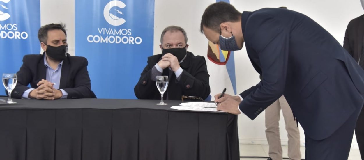 PROVINCIA Y EL MINISTERIO DE AMBIENTE DE LA NACIÓN FIRMARON CONVENIO PARA TRABAJAR SOBRE ÁREAS AFECTADAS POR INCENDIOS