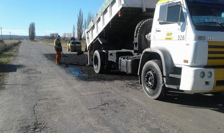 VIALIDAD PROVINCIAL REALIZÓ VARIOS TRABAJOS DE BACHEO EN EL VIRCH
