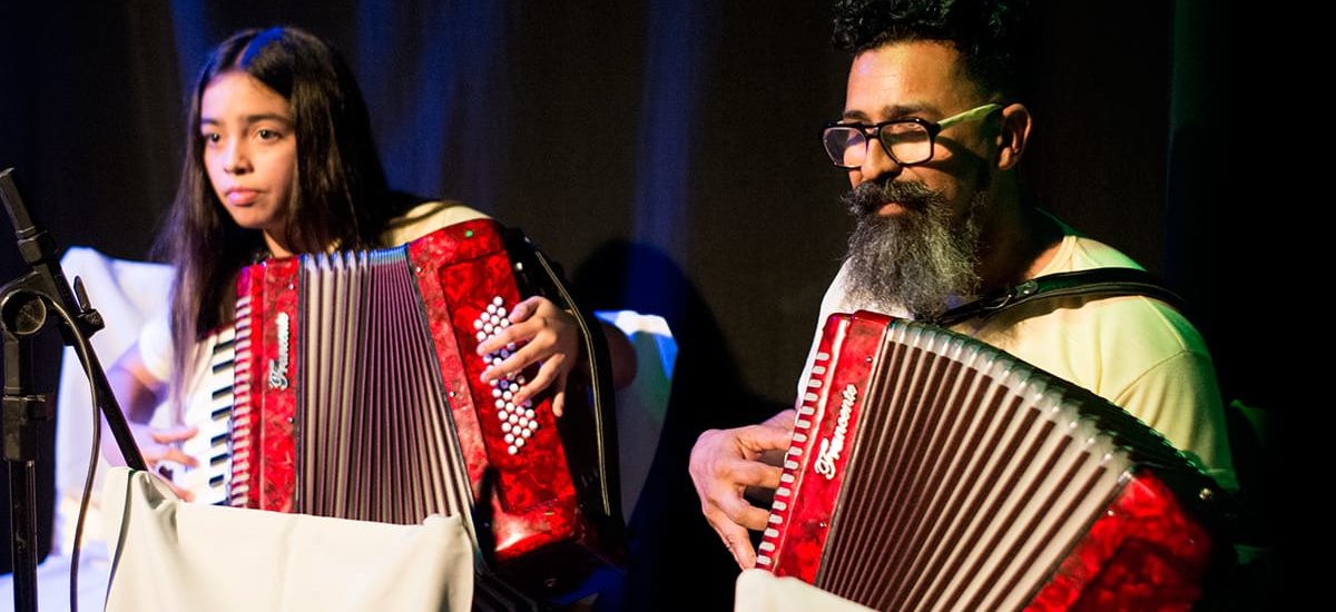 YAYAU SE SUMA AL 8º ANIVERSARIO DE LA ORQUESTA DE INSTRUMENTOS LATINOAMERICANOS TUNQUELÉN