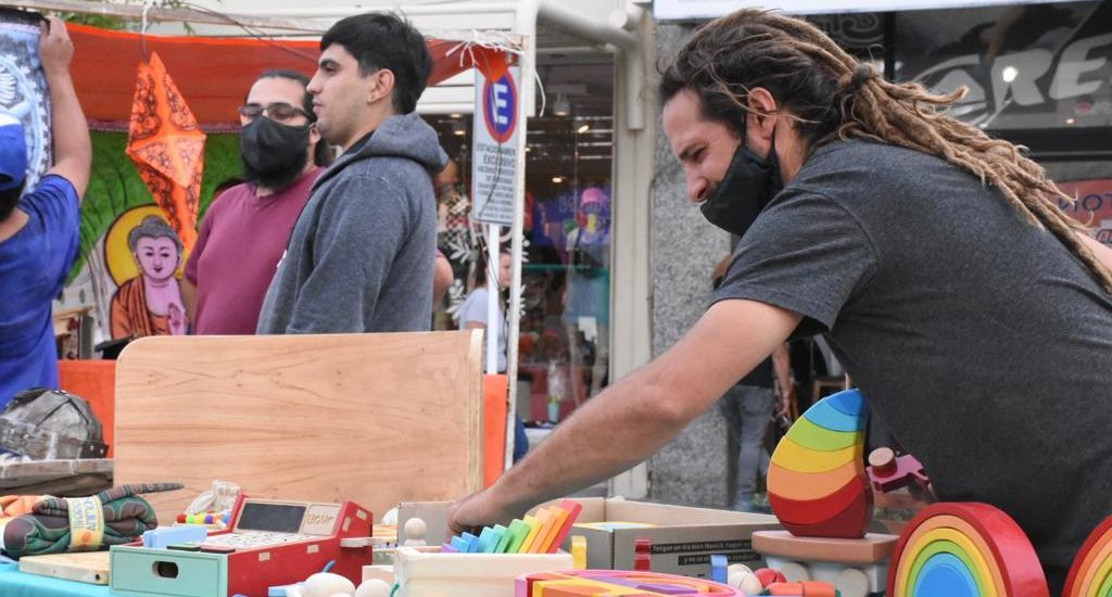 EL MERCADO CULTURAL SE HARÁ EN EL ESPACIO PEATONAL AL AIRE LIBRE