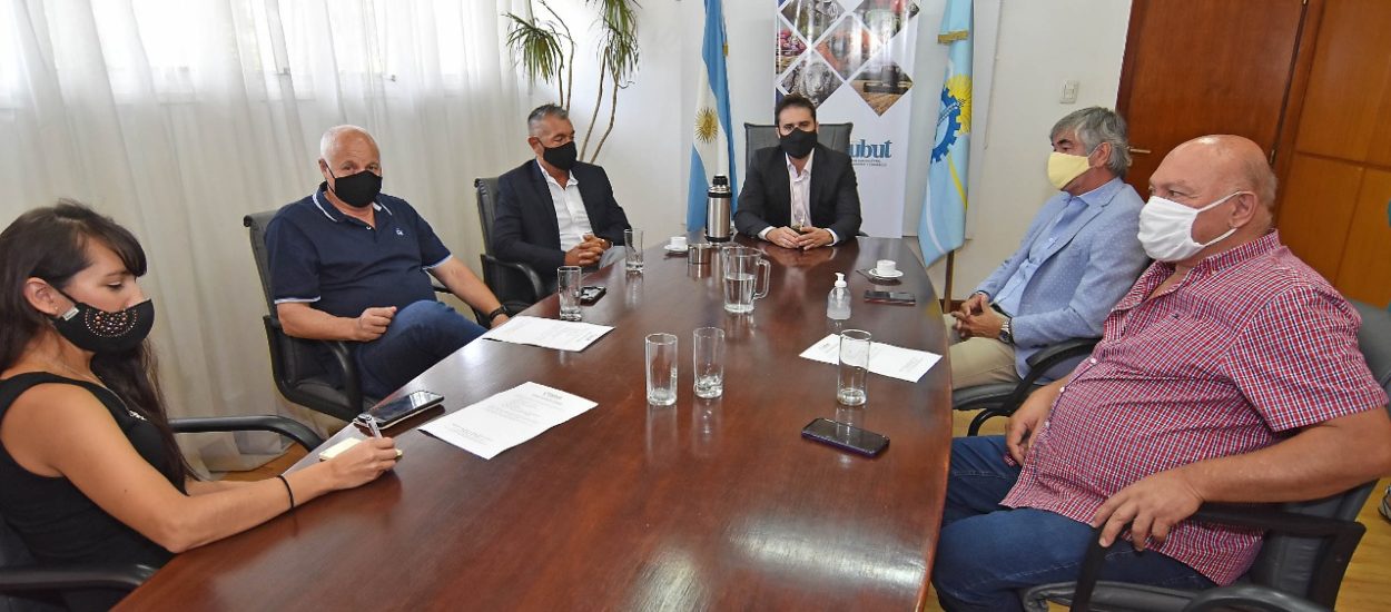 CAVACO RECIBIÓ A EMPRESARIOS PESQUEROS INTERESADOS EN RADICARSE EN EL PARQUE INDUSTRIAL DE TRELEW
