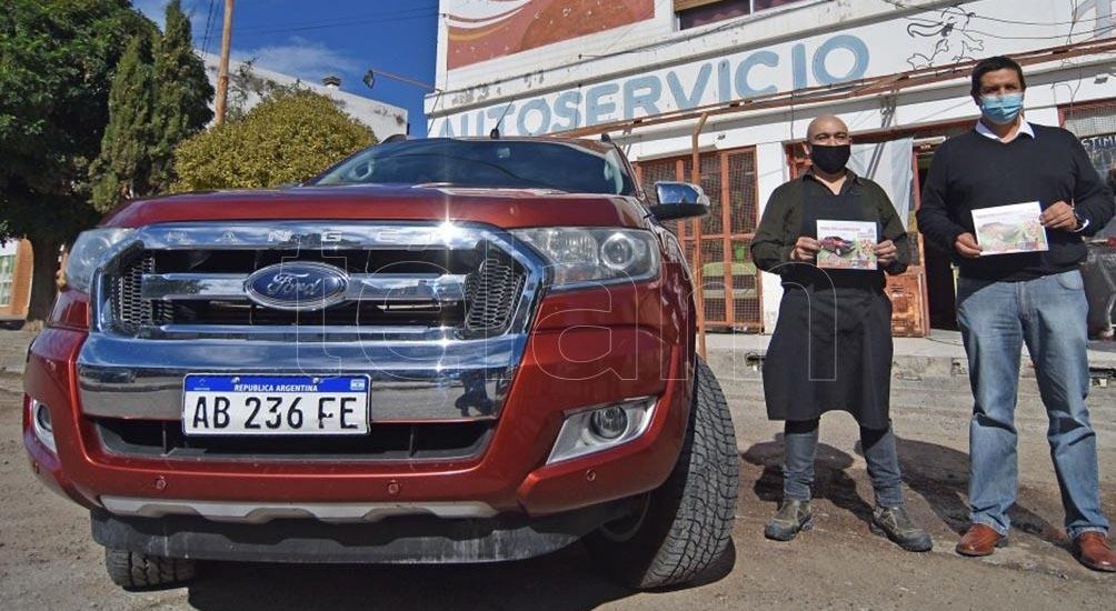 UN COMERCIANTE DONÓ SU CAMIONETA PARA LA COMPRA DE UN AVIÓN HIDRANTE