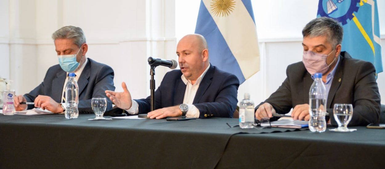 SASTRE PARTICIPÓ DE LA APERTURA DE LICITACIÓN PÚBLICA PARA LA AMPLIACIÓN DE DOS ESCUELAS MADRYNENSES