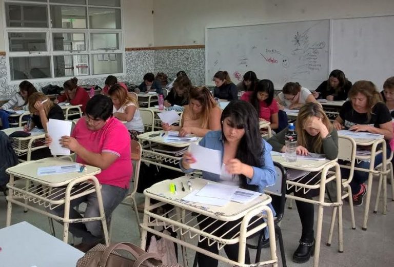 EL MINISTERIO DE EDUCACIÓN TRABAJA CON LOS INSTITUTOS SUPERIORES PARA EL ORDENAMIENTO DEL NIVEL