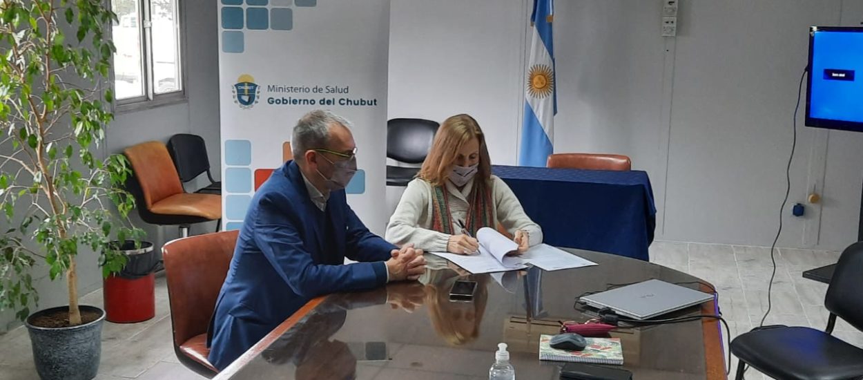 EL MINISTERIO DE SALUD Y LA UNIVERSIDAD DEL CHUBUT RENOVARON EL CONVENIO MARCO DE COOPERACIÓN QUE LOS UNE