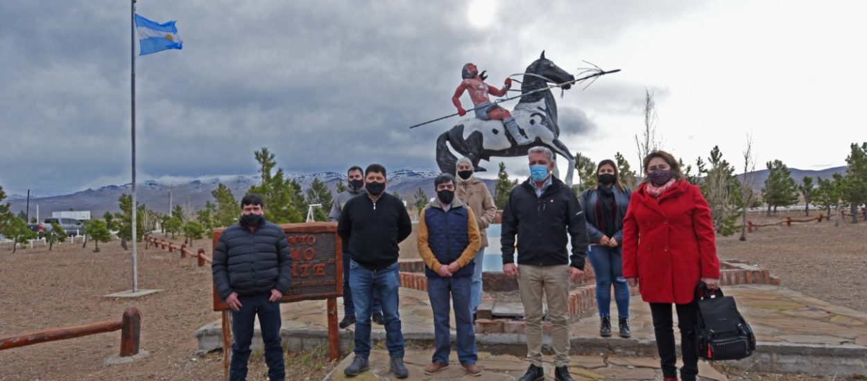 ARCIONI FIRMÓ CONVENIOS PARA LA CONSTRUCCIÓN DE VIVIENDAS EN SEIS COMUNAS RURALES